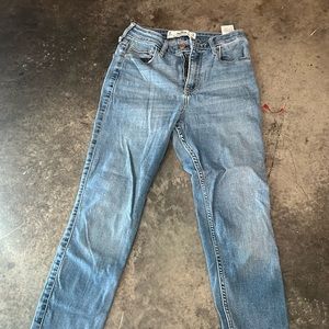 Hollister curvy high rise crop super skinny jeans